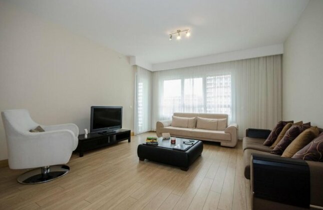 New Cozy Residence near Istanbul Airport and shopping malls - Photo4