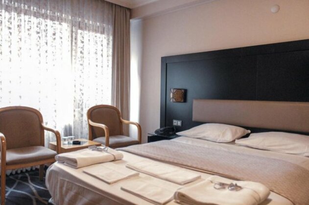 Pluton Hotel - Photo3