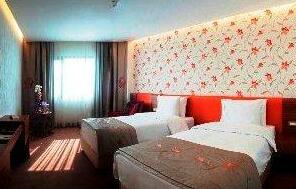 Ramada Hotel and Suites Istanbul Atakoy - Photo3