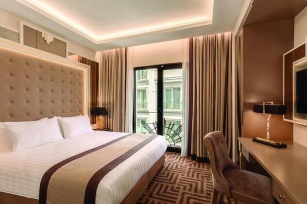 Ramada Hotel & Suites Istanbul Golden Horn - Photo2