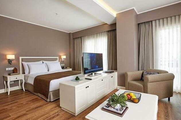 Renata Boutique Hotel - Photo2