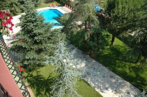 Rhebas Hotel - Photo2