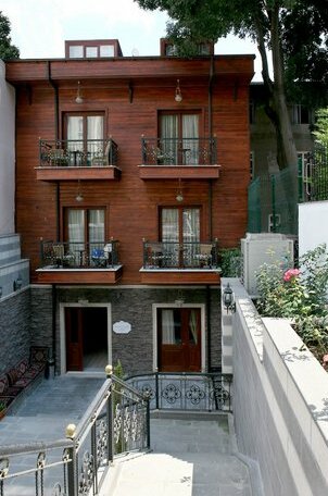Rose Garden Suites - Photo2
