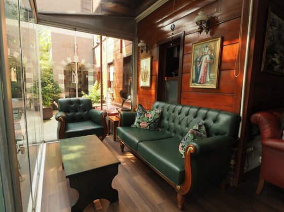 Rose Garden Suites - Photo4