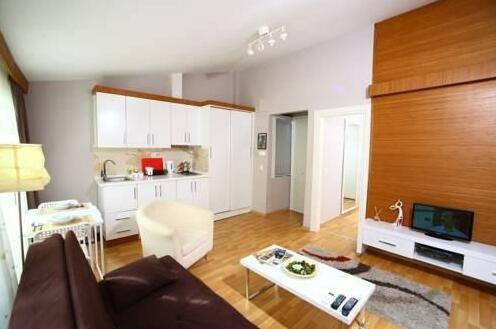 Rose Suites - Photo3