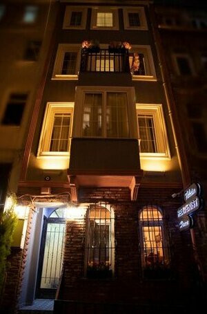 Taksim Heavenist Hotel