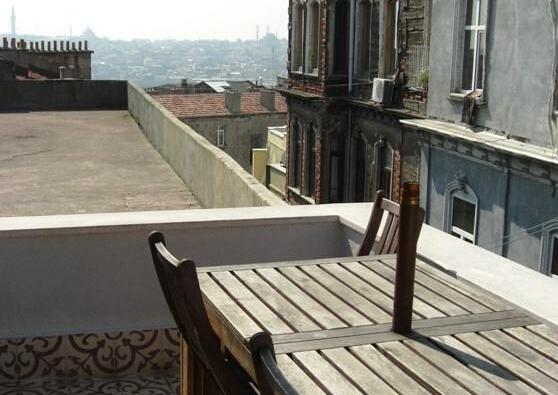 The House Apart Cihangir Ii Hotel Istanbul - Photo4