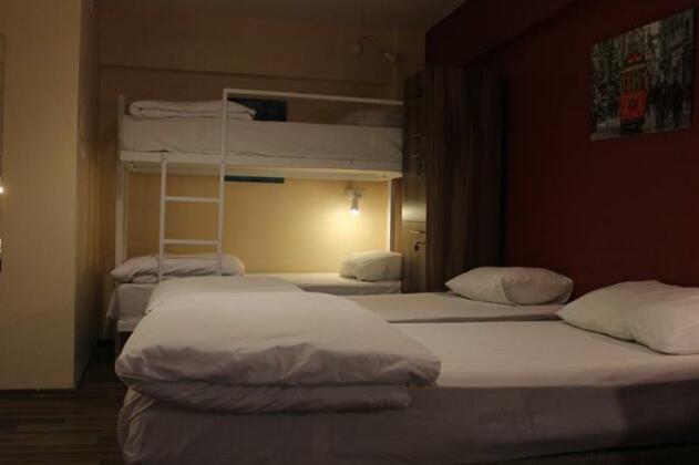 Twins Rooms Hostel - Photo4