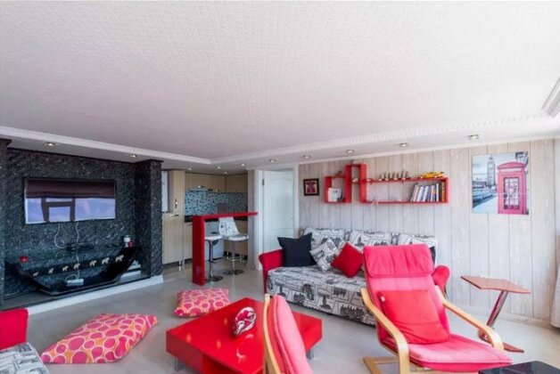 Ugel Aparts - Photo3