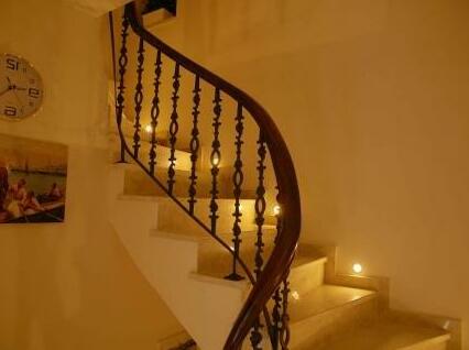 White House Residence - Photo3