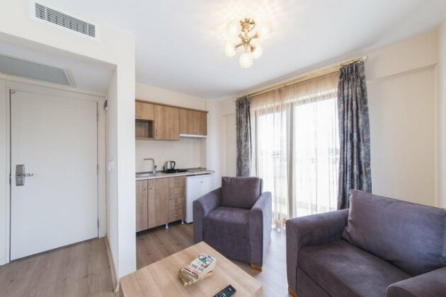 White Residence - Photo4