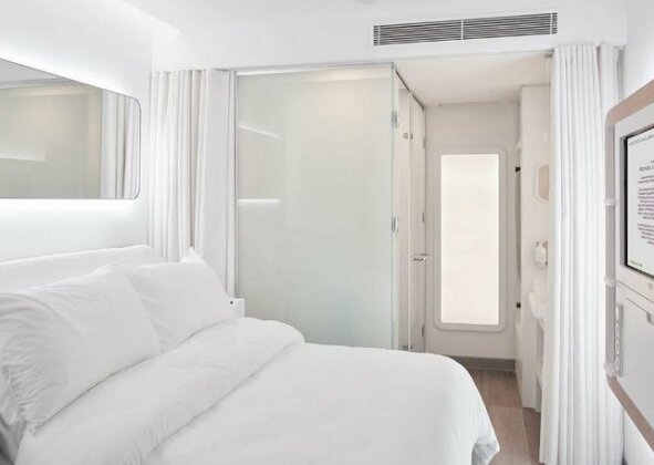 YOTEL Istanbul Airport - Photo3
