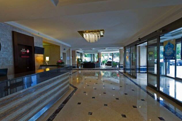 Best Western Plus Hotel Konak - Photo5