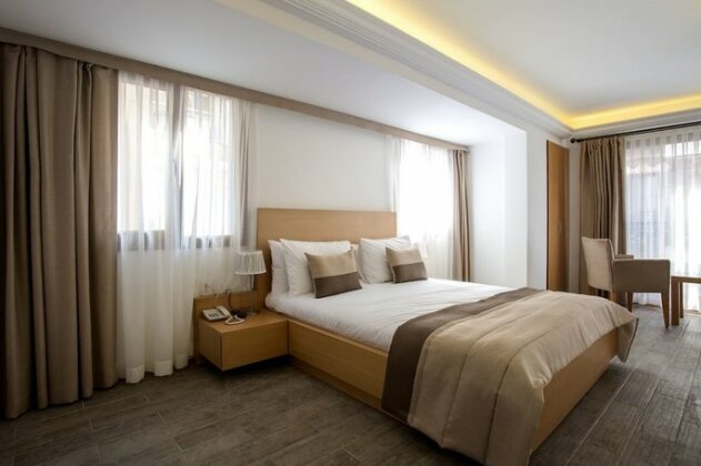 City Hotel Izmir - Photo2