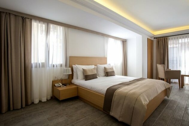 City Hotel Izmir - Photo2