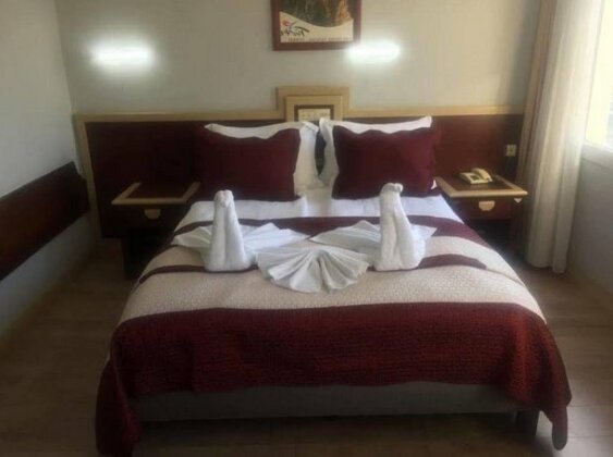 Cy Inn Hotel Karsiyaka - Photo4