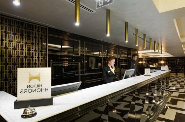 DoubleTree By Hilton Izmir Airport - Photo2
