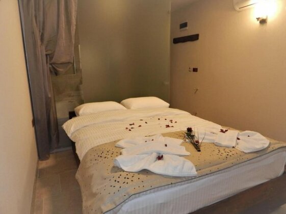 Godence Hotel - Photo4