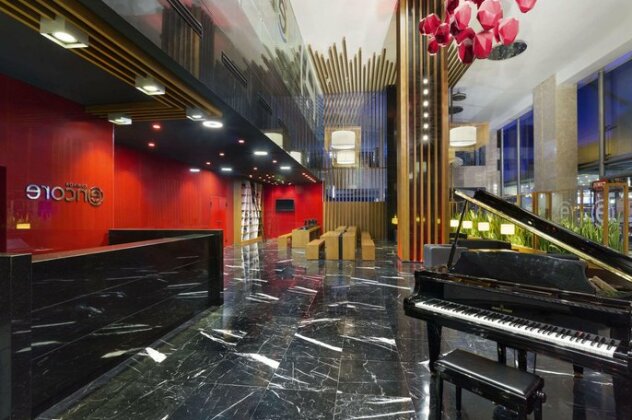 Ramada Encore by Wyndham Izmir - Photo2