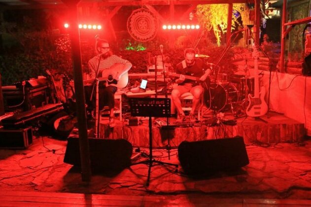 The Fabric Lounge - Photo5