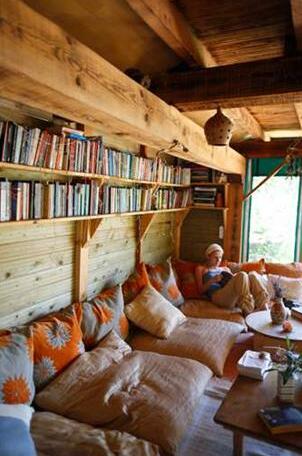 Turan Hill Lounge - Photo3