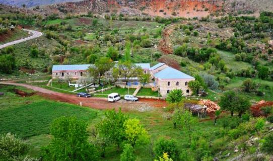 Nemrut Kervansaray Hotel - Photo2