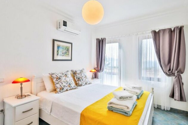 Pier House - Photo2