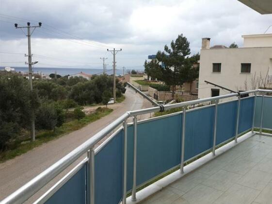 Kum Holiday Home