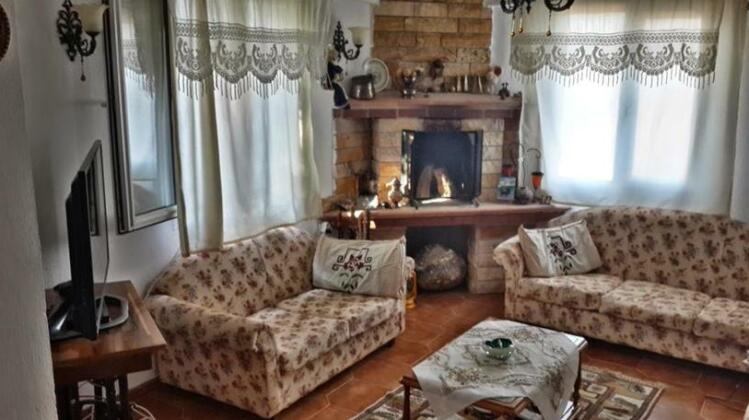 Kum Holiday Home - Photo2