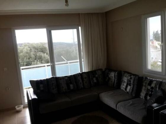 Kum Holiday Home - Photo3