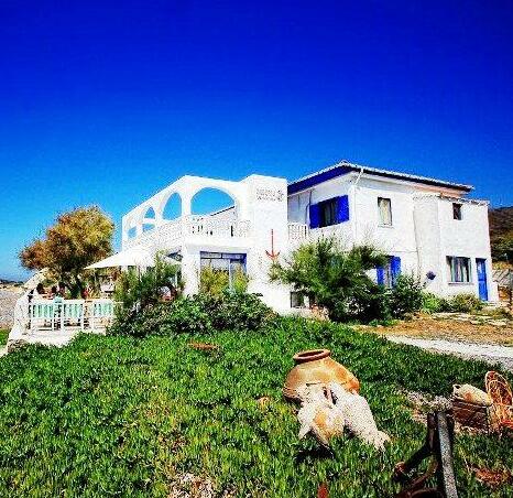Lipsos Hotel Ata's Place