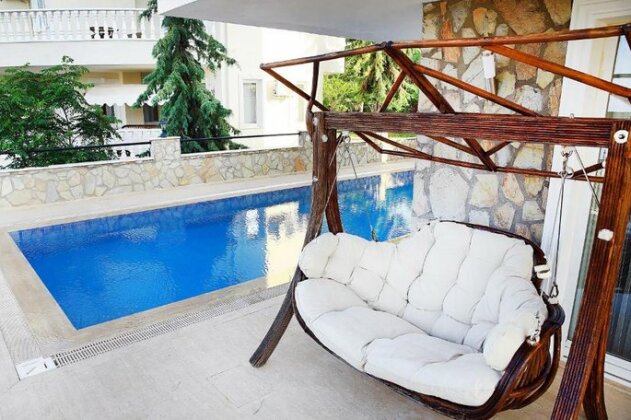 6 Bedroom Villa With Private Pool - Photo4