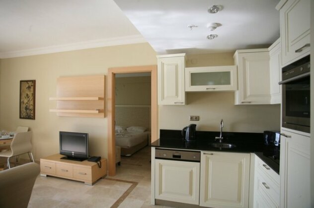 Goldcity Apartments - Photo5