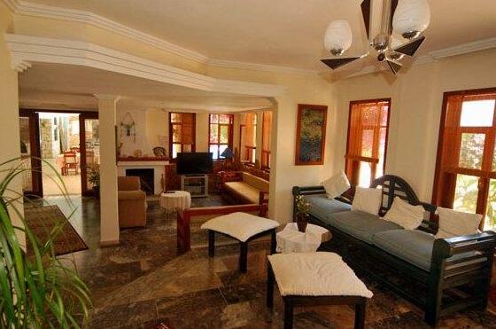 Amphora Hotel - Photo3