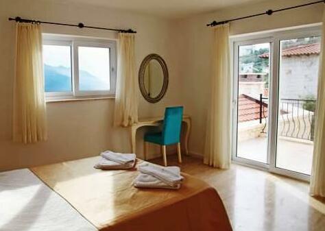 Villa Basil - Photo2