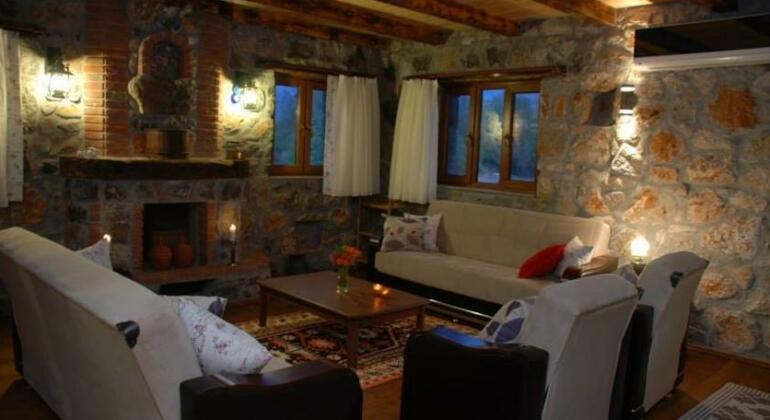 Istanbul Stone Houses - Photo3