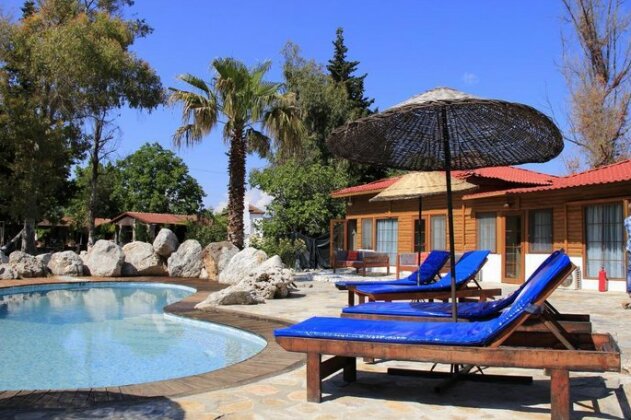 Utopia Lodge Hotel - Photo5