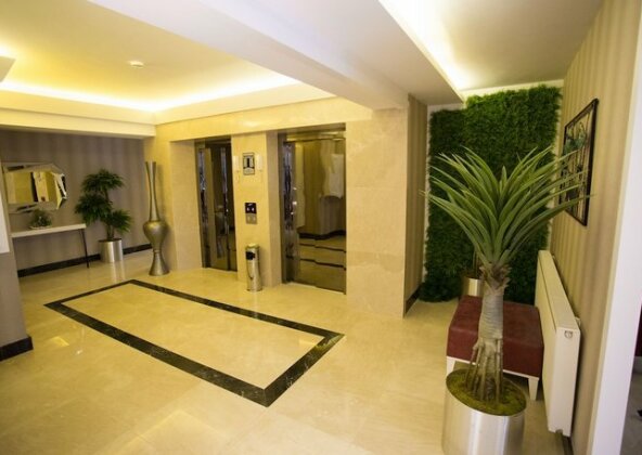 Aroyal Suites Hotel - Photo3