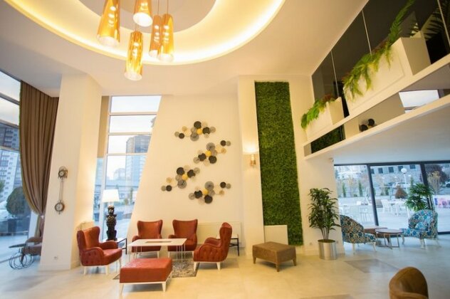 Aroyal Suites Hotel - Photo5