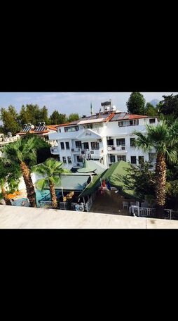 Castello Hotel & Aparts - Photo2