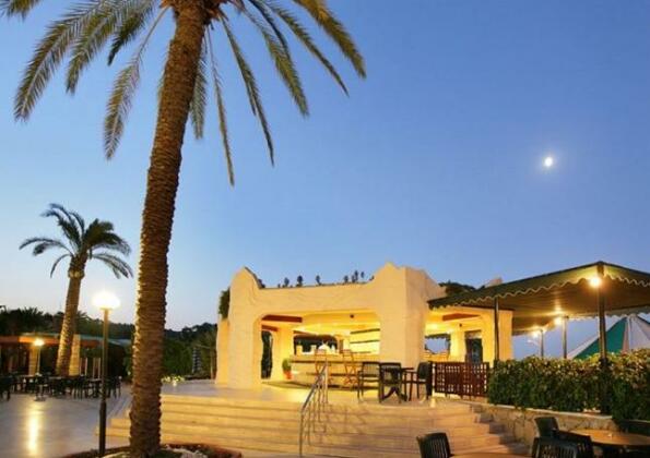 Elize Resort Hotel - Photo2