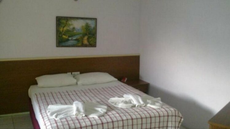 Golden Rock Hotel - Photo4