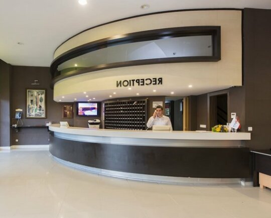 Hotel Asdem Park - Photo2