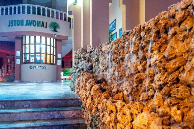 Lanova Hotel - Photo4