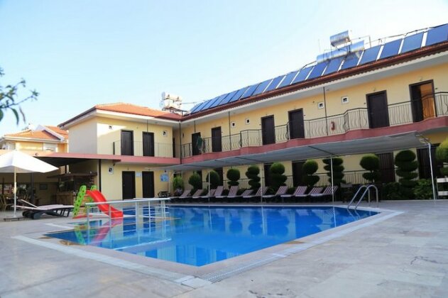Las Palmeras Hotel - Photo2