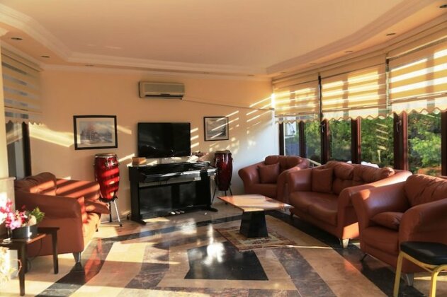 Las Palmeras Hotel - Photo3