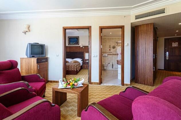 Rox Royal Hotel - Photo5