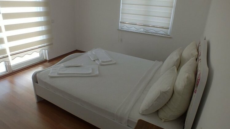 Taurus Residences 2 - Photo5