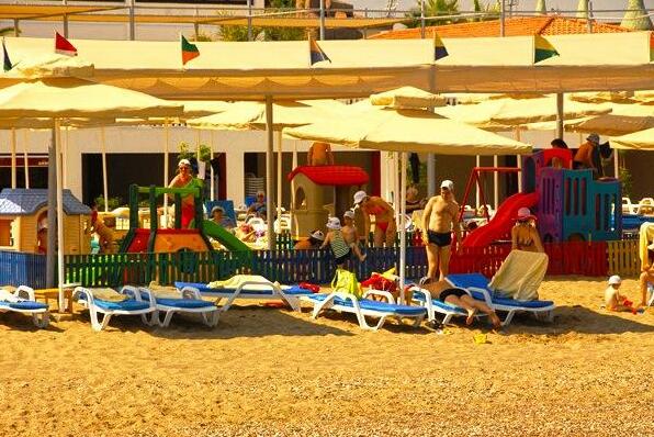 Club Nena - All Inclusive - Photo2