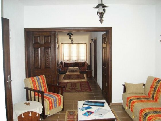 Begonville Villa - Photo4